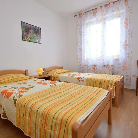 Holiday Slavko Holiday home Stinjan